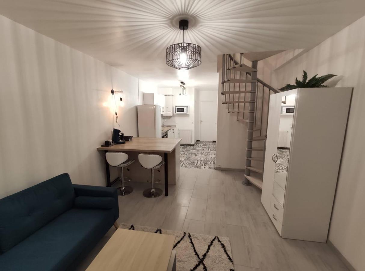 דירות Superbe Duplex En Plein Coeur De קרפי-אן-ולואה מראה חיצוני תמונה